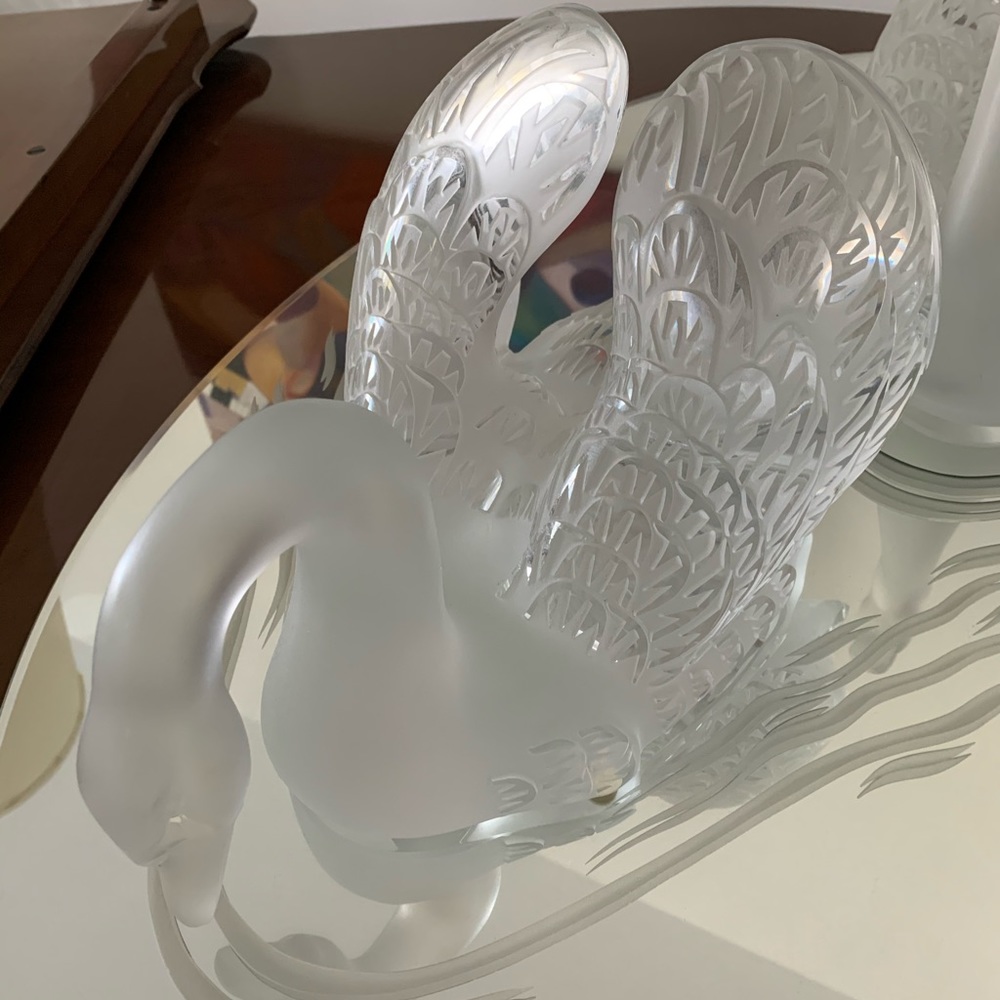 Lalique - 2 Swans and Lake Pristine Condition